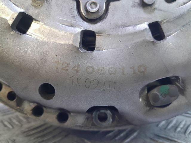 NISSAN 124060110 в наличии Полтава