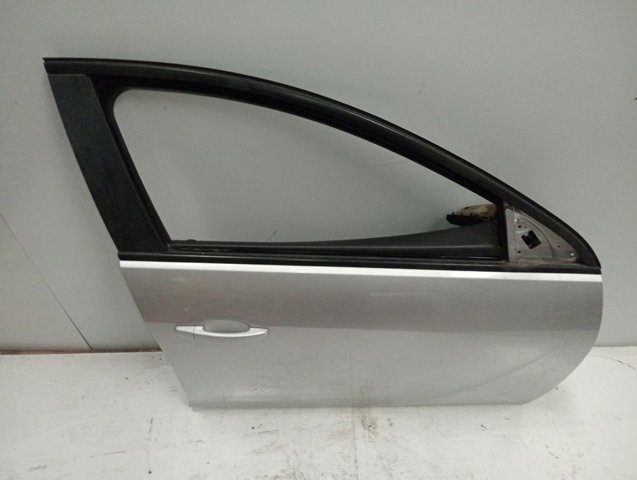 124328 OPEL Дверь передняя правая купить в Ужгород