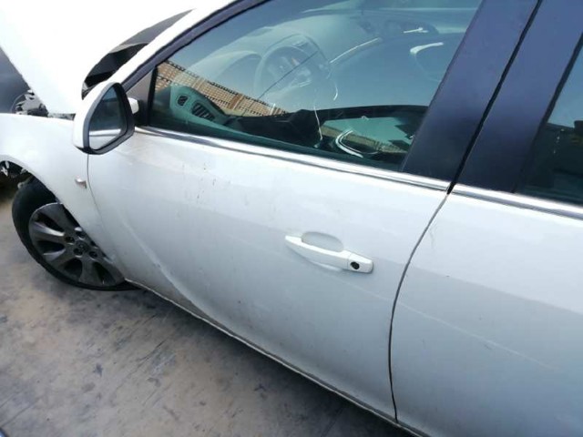 Porta dianteira esquerda Opel Insignia G09