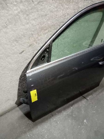 Porta dianteira esquerda Opel Insignia G09
