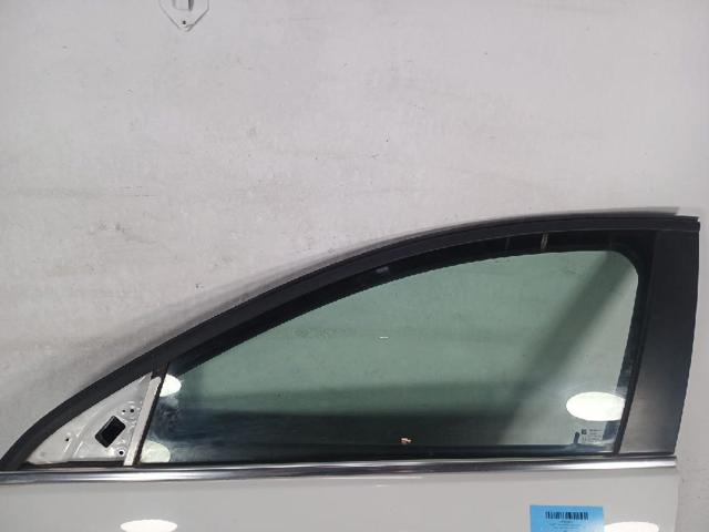 Porta dianteira esquerda Opel Insignia G09