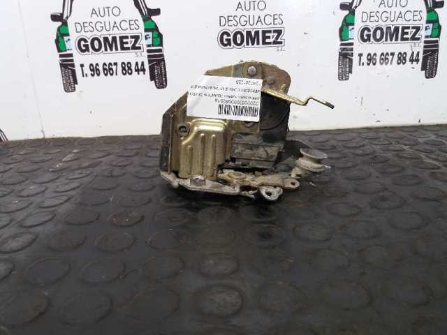 MERCEDES 1247201235 Замок двери передней правой в наличии Ирпень