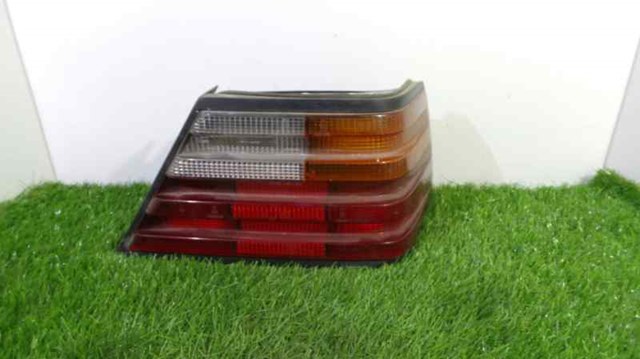 Luz traseira direita para Mercedes E-Class (BM 124) Sedan (1984-...) 2.0 200 (124.020) 1248200264