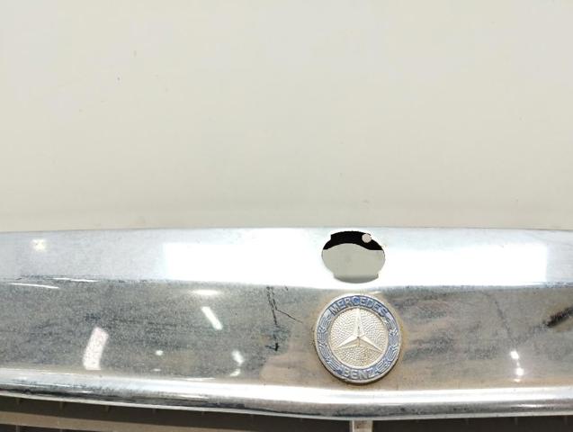 MERCEDES 1248880223 Решетка радиатора в наличии Хмельницкий