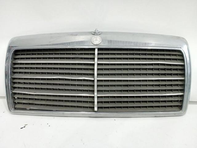 MERCEDES 1248880223 Решетка радиатора в наличии Чернигов
