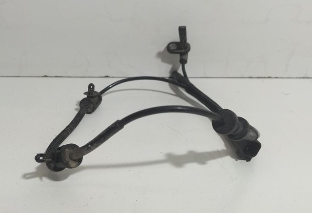 Sensor dianteiro de ABS 12841616 OPEL