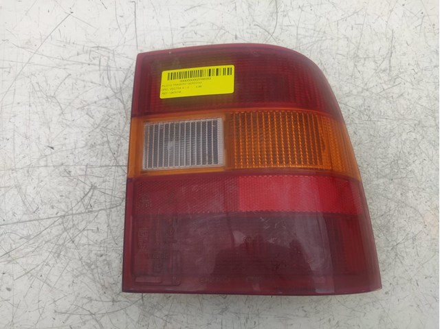 Luz traseira direita para Opel Vectra A (J89) (1990-1995) 1.6 (F19,M19) G-16SV 12870748