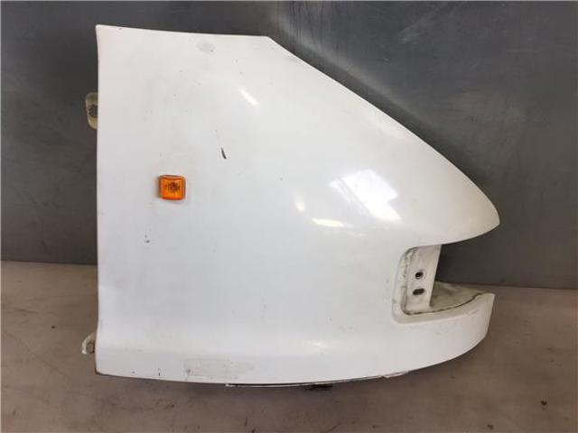 Pára-lama dianteiro direito 1302269080 FIAT