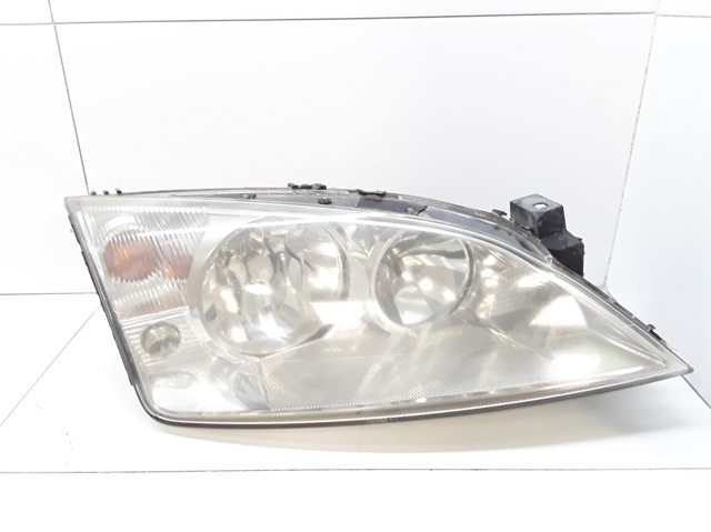 FORD 1305235545 Правая фара в наличии Черновцы