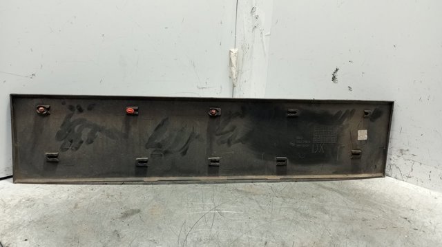 1305774070 PEUGEOT Молдинг двери задней правой купить в Киев