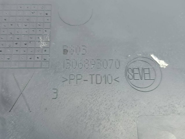 FIAT 1306893070 Накладка стойки кузова внешняя центральная правая в наличии Николаев