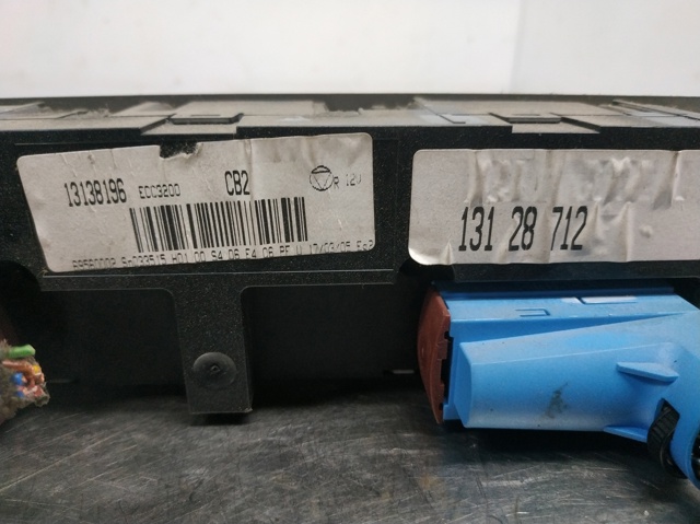 Unidade de controlo dos modos de aquecimento/condicionamento Opel Vectra