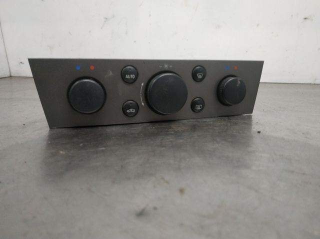 Unidade de controlo dos modos de aquecimento/condicionamento Opel Vectra