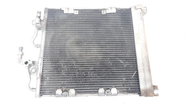 Condensador de ar condicionado / radiador para Opel Zafira B 1.9 CDTI (M75) Z19DT 13129192