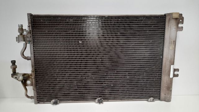 Condensador / radiador de ar condicionado para Opel Astra H 1.6 (L48) Z16XER 13129192