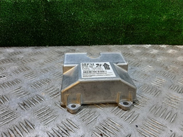 OPEL 13137906 в наличии Киев
