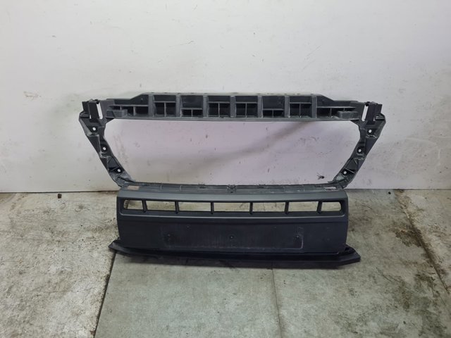 PEUGEOT 1315077070 Бампер передний, центральная часть в наличии Днепр