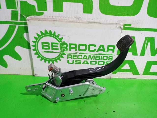 Pedal de embraiagem Opel Astra L35