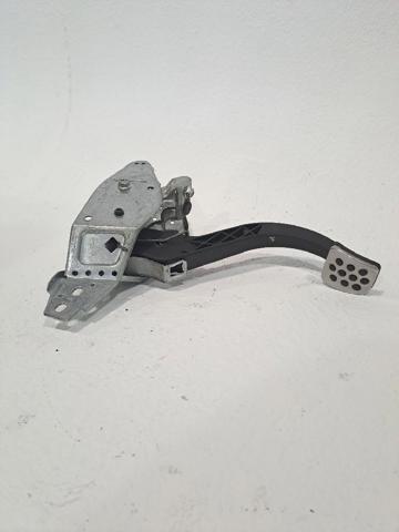 Pedal de embraiagem Opel Astra L35