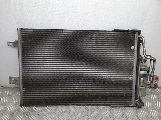 Condensador de ar condicionado / radiador para Opel Corsa C 1.2 (F08, F68) Z12XE 13189080