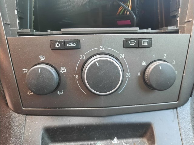 Unidade de controlo dos modos de aquecimento/condicionamento 13201298 Opel