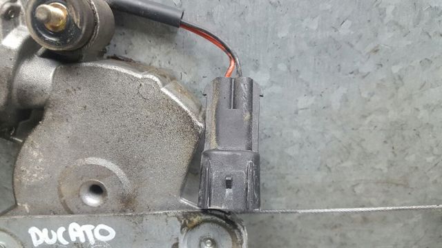 Mecanismo de acionamento de vidro da porta dianteira esquerda 1320338080 FIAT