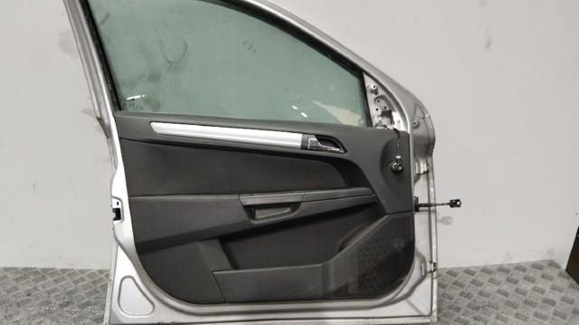 Porta dianteira esquerda Opel Astra L35