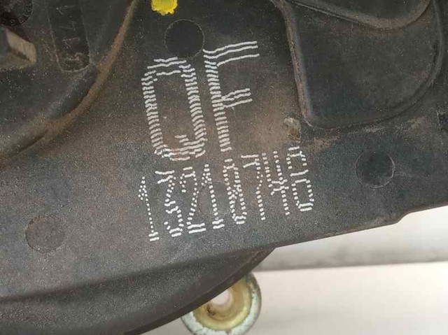 Fecho da porta dianteira esquerda Opel Astra L35