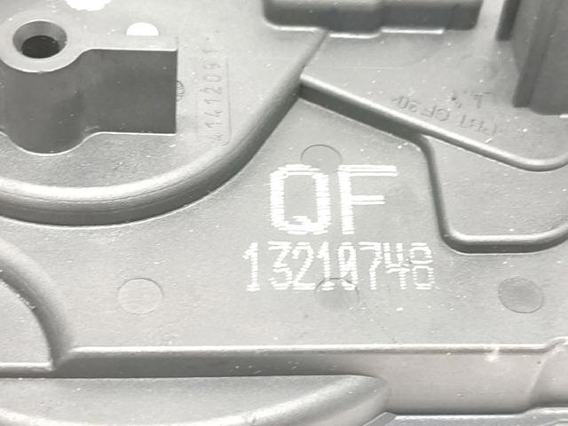 Fecho da porta dianteira esquerda Opel Astra L35