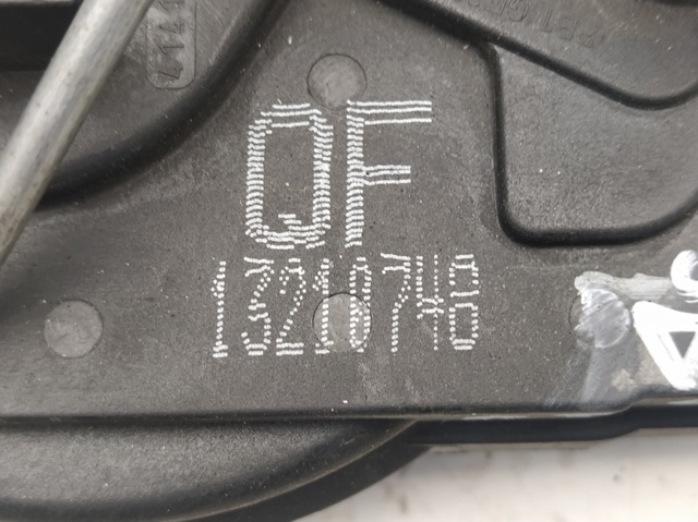 Fecho da porta dianteira esquerda Opel Astra L35