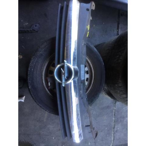 Grelha do radiador 13241967 OPEL