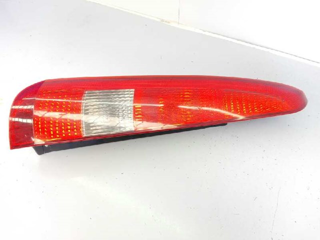 Lanterna traseira esquerda para Ford Fusion 1.4 FXJB 1324567