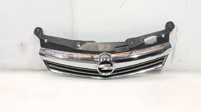 OPEL 13247083 Решетка радиатора в наличии Черновцы