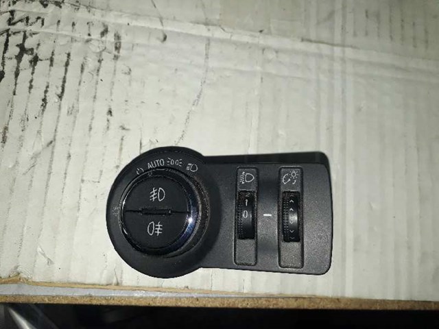 OPEL 13268702 Переключатель света фар на "торпедо" в наличии Кривой Рог
