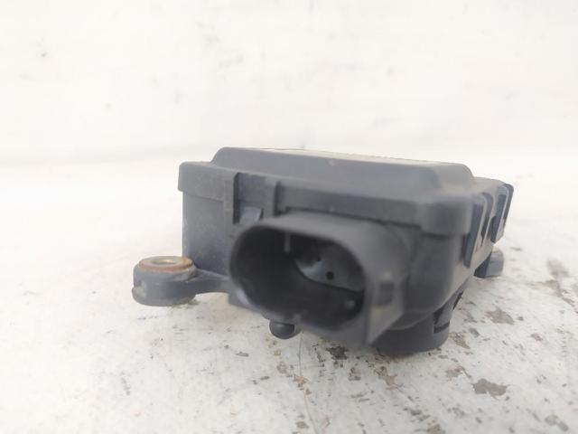 Acionamento de comporta de forno Opel Astra F69