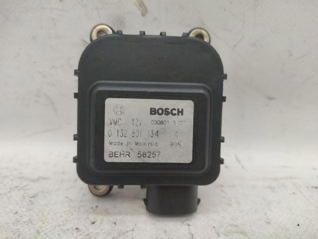 Acionamento de comporta de forno Opel Astra F69