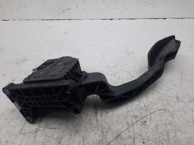 OPEL 13305804 Педаль газа в наличии Кривой Рог