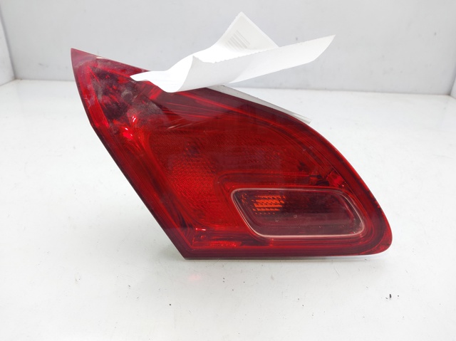 Luz traseira interna esquerda para Opel Astra H 1.7 CDTI (L48) A17DTR 13306455