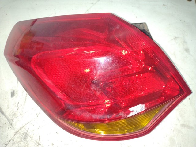 Lâmpada traseira esquerda para Opel Astra J Saloon 5P 1.7 Enjoy A17DTR 13306459