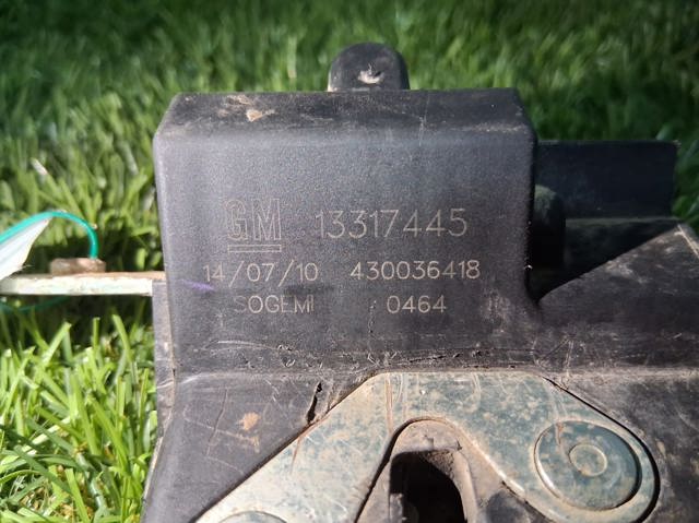 OPEL 13317445 Замок багажника в наличии Кривой Рог