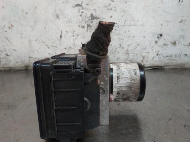 Unidade hidráulico de controlo ABS Opel Insignia G09