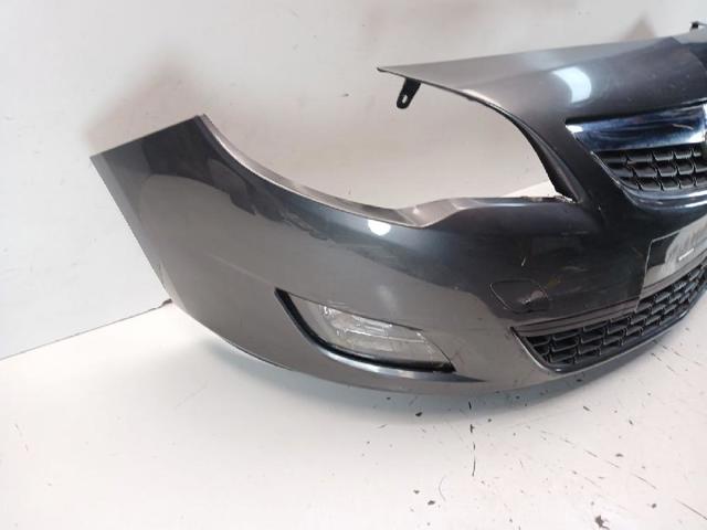 OPEL 13348047 Передний бампер в наличии Полтава