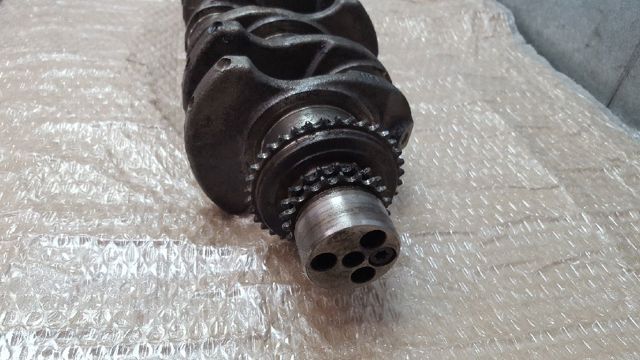 FORD 1338618 Коленвал двигателя в наличии Сумы