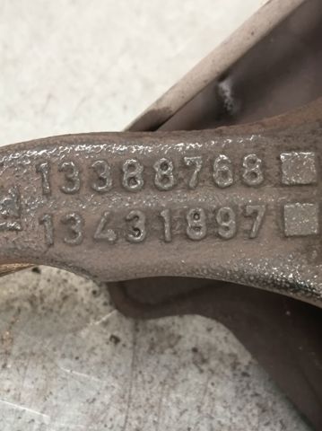 OPEL 13388768 Цапфа передняя правая в наличии Черновцы