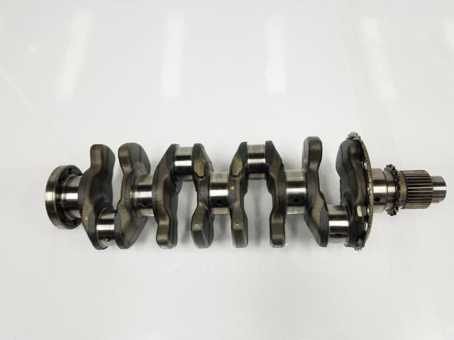 Cambota de motor 134010R011 Toyota