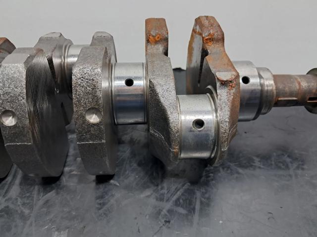 Cambota de motor Toyota Corolla E12