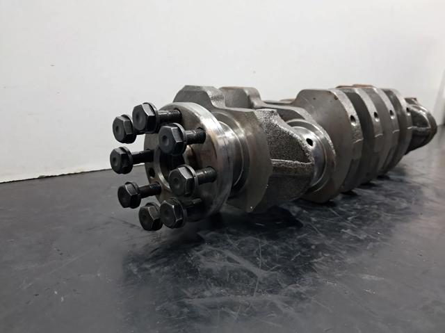 Cambota de motor Toyota Corolla E12