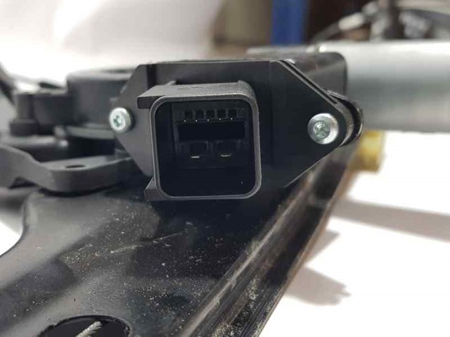 Mecanismo de acionamento de vidro da porta dianteira esquerda Opel Astra