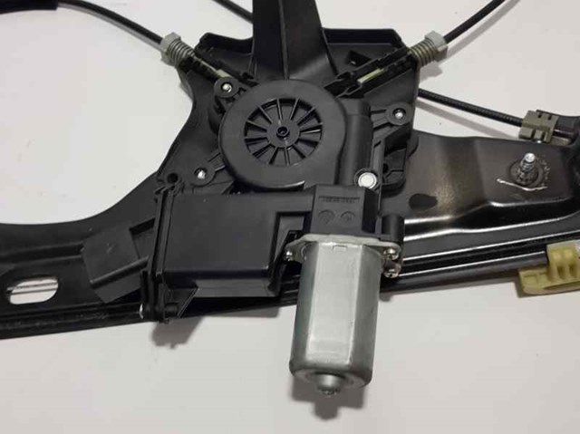 Mecanismo de acionamento de vidro da porta dianteira esquerda Opel Astra