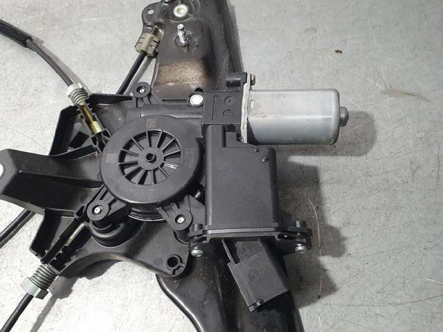Mecanismo de acionamento de vidro da porta dianteira esquerda Opel Astra